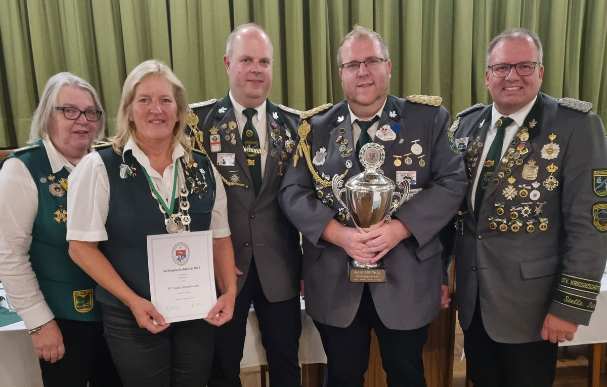 Die erfolgreichen Schützinnen und Schützen des SV Nieder Ochtenhausen Marion Busch (von links), Annelie Matthias, Lars Busch, Timo Busch und Markus Burfeind. Foto: SK Bremervörde